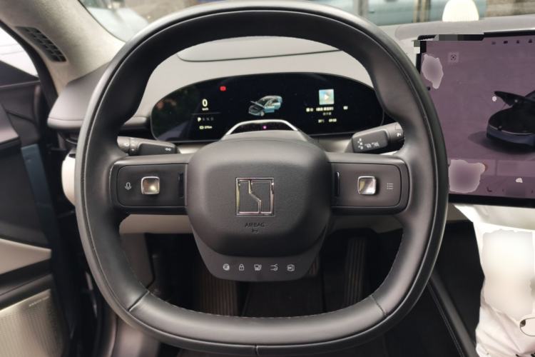 Used Zeekr 007 2025 Rear-Drive Intelligent Driving Version 75 kWh Steering Wheel