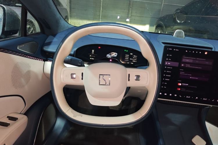 Used Zeekr 007 2025 Long-Range Rear-Wheel-Drive Intelligent Driving Version 100 kWh Steering Wheel