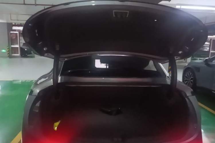 Used Zeekr 007 2025 Long-Range Rear-Wheel-Drive Intelligent Driving Version 100 kWh Trunk