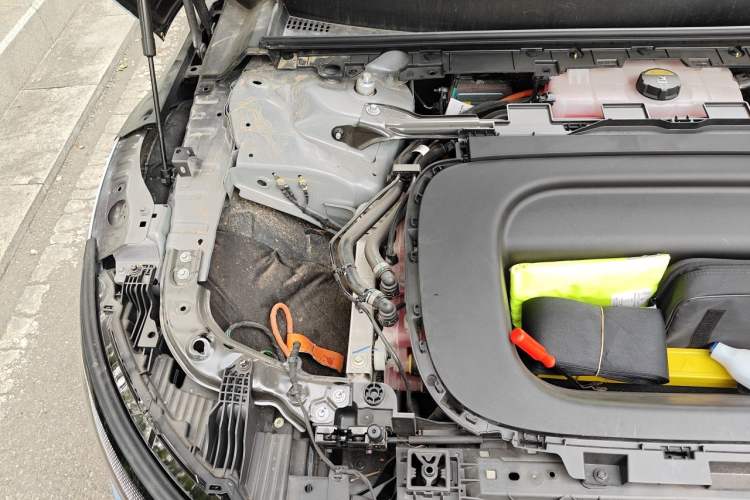 Used Zeekr 007 2025 Long-Range All-Wheel-Drive Intelligent Driving Version 100 kWh Engine Bay Right