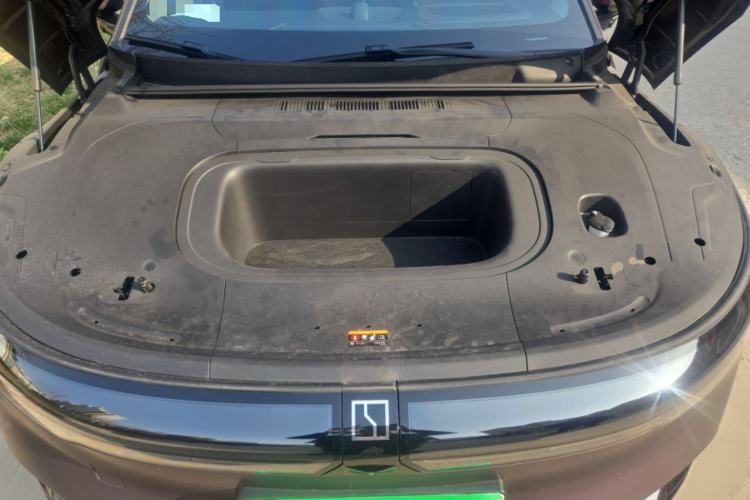 Used Zeekr 007 2025 Rear-Drive Intelligent Driving Version 75 kWh Engine Bay