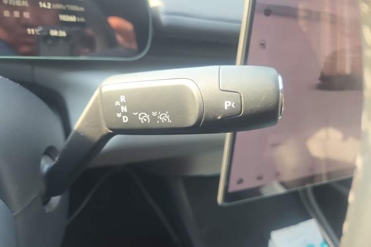 Used Zeekr 007 2025 Rear-Drive Intelligent Driving Version 75 kWh Gear Lever