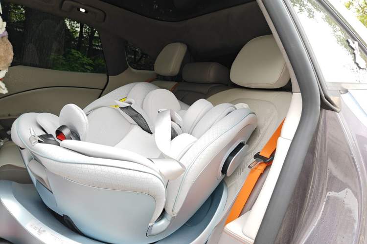Used Zeekr 007 2025 Long-Range All-Wheel-Drive Intelligent Driving Version 100 kWh Left Rear Seat