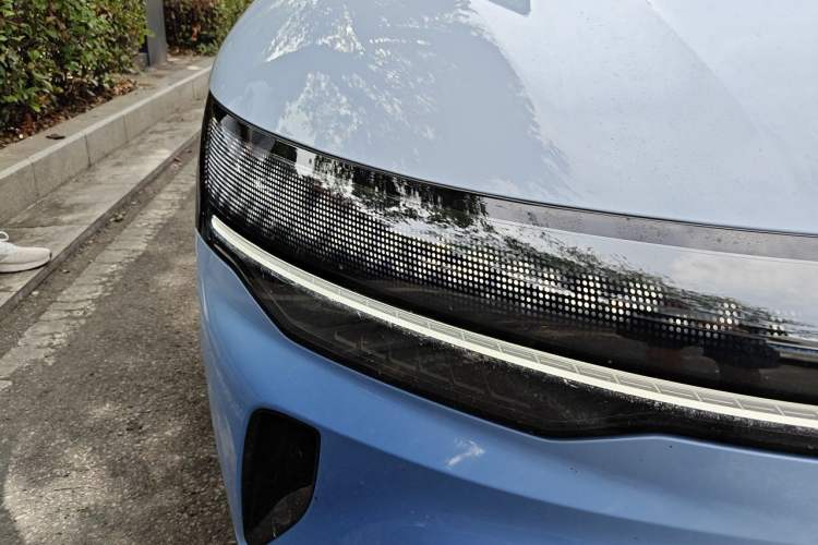 Used Zeekr 007 2025 Long-Range All-Wheel-Drive Intelligent Driving Version 100 kWh Right Front Headlight