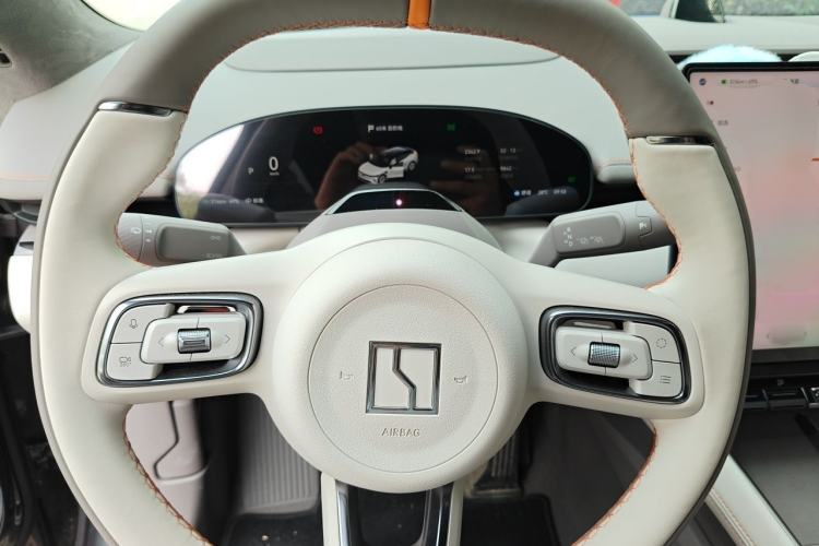 Used Zeekr 007 2025 Long-Range All-Wheel-Drive Intelligent Driving Version 100 kWh Steering Wheel