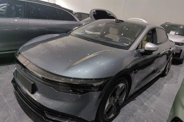 Zeekr 007 2025 Rear-Drive Intelligent Driving Version 75 kWh с пробегом