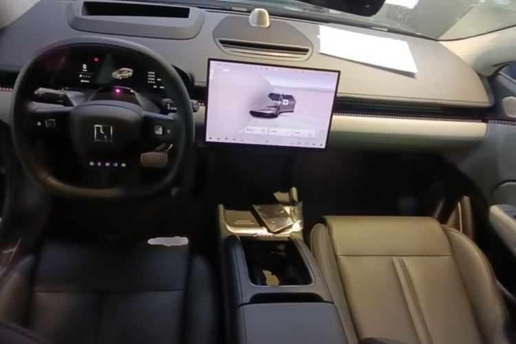 Used Zeekr 007 2025 Long-Range Rear-Wheel-Drive Intelligent Driving Version 100 kWh Center Console