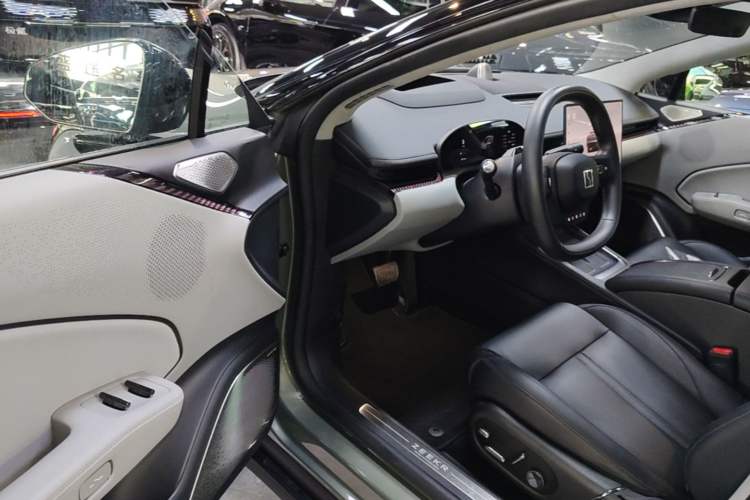 Used Zeekr 007 2025 Long-Range Rear-Wheel-Drive Intelligent Driving Version 100 kWh Driver Seat