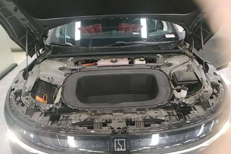 Used Zeekr 007 2025 Rear-Drive Intelligent Driving Version 75 kWh Engine Bay