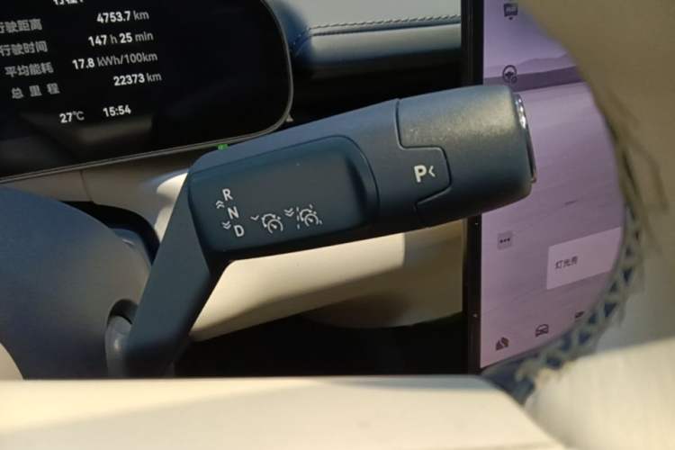 Used Zeekr 007 2025 Long-Range Rear-Wheel-Drive Intelligent Driving Version 100 kWh Gear Lever