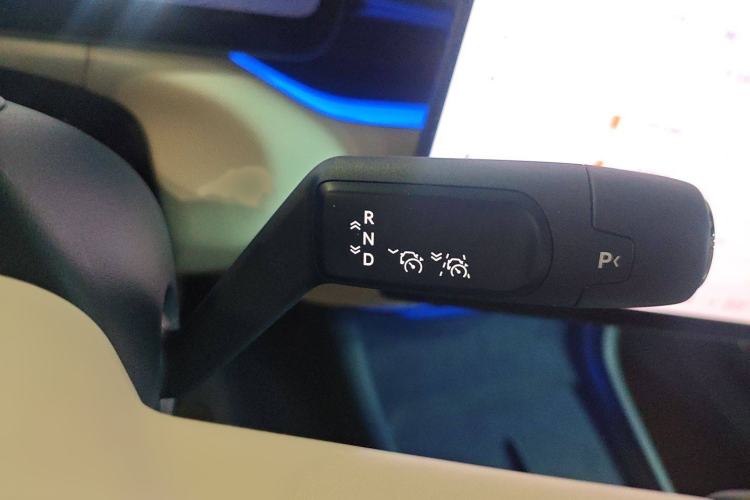 Used Zeekr 007 2025 Four-Wheel Drive Intelligent Driving Version 75 kWh Gear Lever