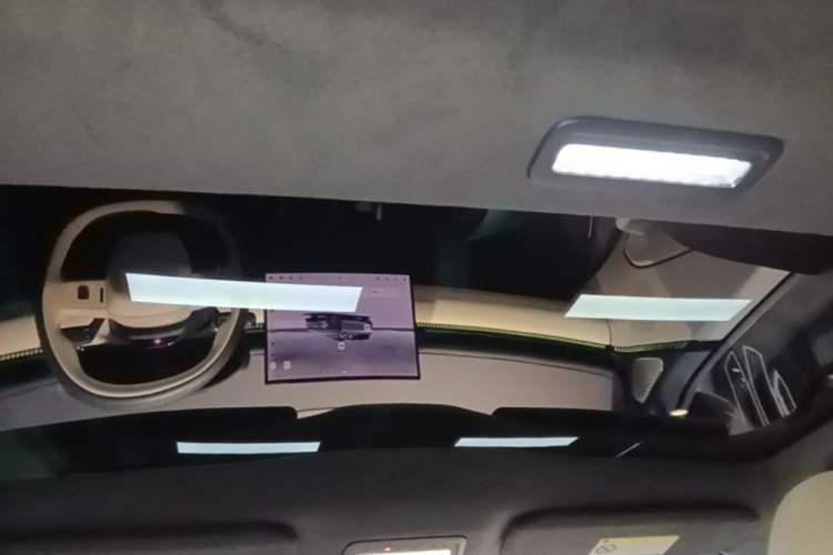 Used Zeekr 007 2025 Long-Range Rear-Wheel-Drive Intelligent Driving Version 100 kWh Headliner