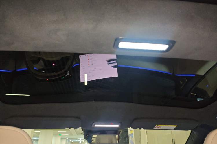 Used Zeekr 007 2025 Four-Wheel Drive Intelligent Driving Version 75 kWh Headliner