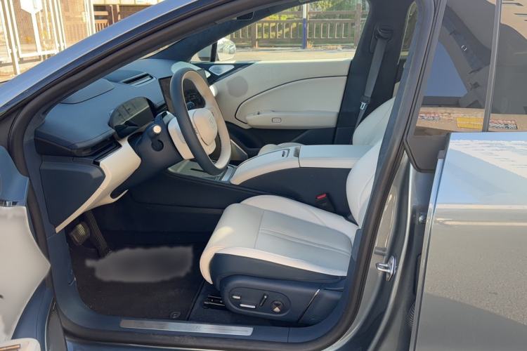 Used Zeekr 007 2025 Rear-Drive Intelligent Driving Version 75 kWh Interior 1