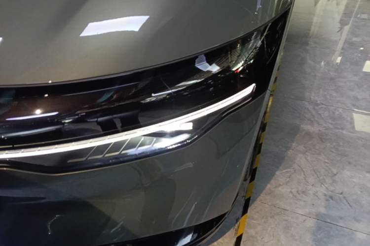 Used Zeekr 007 2025 Long-Range Rear-Wheel-Drive Intelligent Driving Version 100 kWh Left Front Headlight