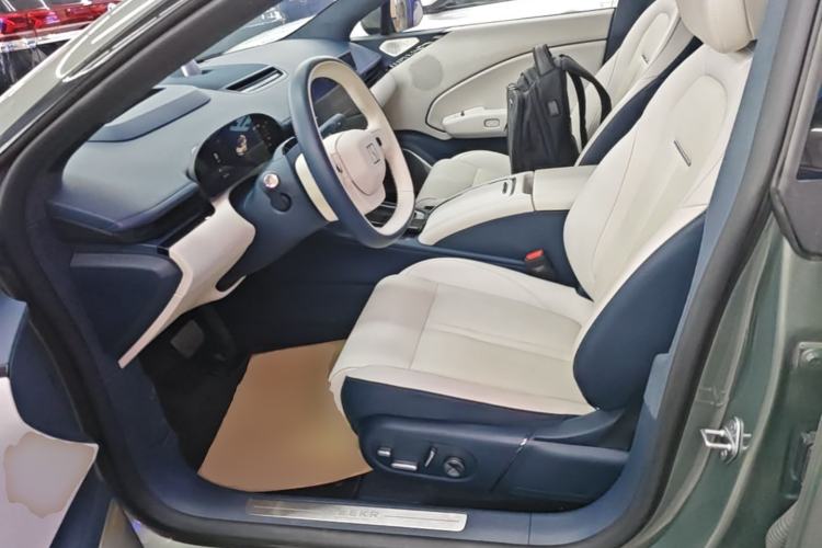 Used Zeekr 007 2025 Long-Range Rear-Wheel-Drive Intelligent Driving Version 100 kWh Left Front Seat