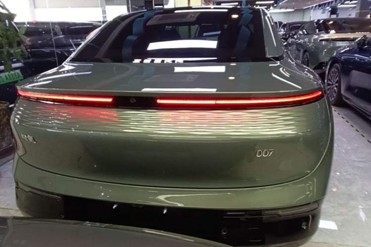Used Zeekr 007 2025 Long-Range Rear-Wheel-Drive Intelligent Driving Version 100 kWh Rear