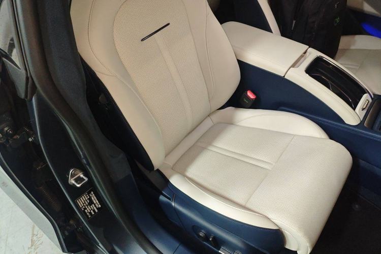 Used Zeekr 007 2025 Four-Wheel Drive Intelligent Driving Version 75 kWh Right Front Seat