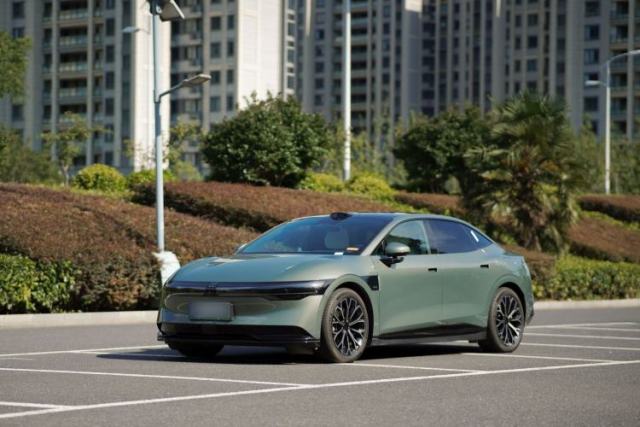 Used Zeekr 007 2025 Long-Range Rear-Wheel-Drive Intelligent Driving Version 100 kWh
