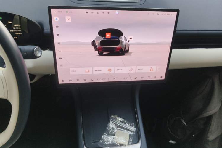 Used Zeekr 007 2025 Long-Range Rear-Wheel-Drive Intelligent Driving Version 100 kWh Audio And AC Panel