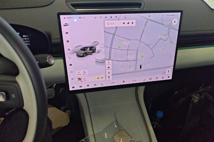 Used Zeekr 007 2025 Long-Range All-Wheel-Drive Intelligent Driving Version 100 kWh Audio And AC Panel