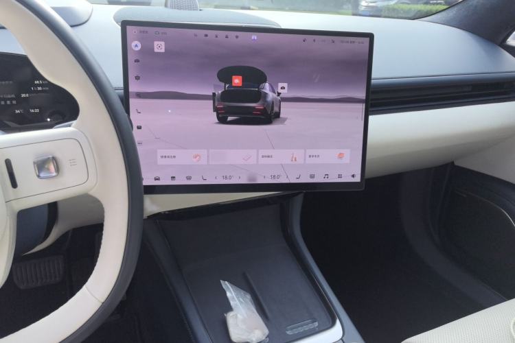 Used Zeekr 007 2025 Long-Range Rear-Wheel-Drive Intelligent Driving Version 100 kWh Audio And AC Panel