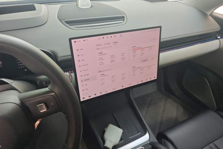 Used Zeekr 007 2025 Rear-Drive Intelligent Driving Version 75 kWh Audio And AC Panel