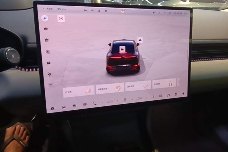 Used Zeekr 007 2025 Long-Range Rear-Wheel-Drive Intelligent Driving Version 100 kWh Audio And AC Panel