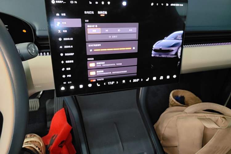 Used Zeekr 007 2025 Long-Range Rear-Wheel-Drive Intelligent Driving Version 100 kWh Audio And AC Panel
