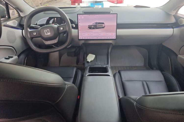 Used Zeekr 007 2025 Rear-Drive Intelligent Driving Version 75 kWh Center Console