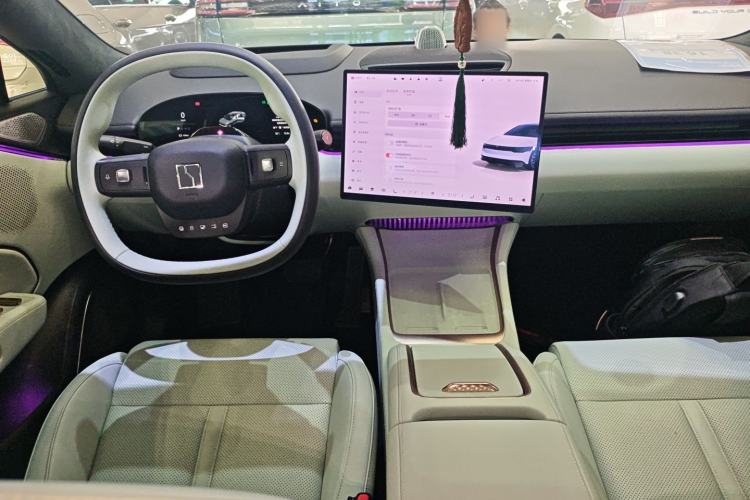 Used Zeekr 007 2025 Long-Range All-Wheel-Drive Intelligent Driving Version 100 kWh Center Console