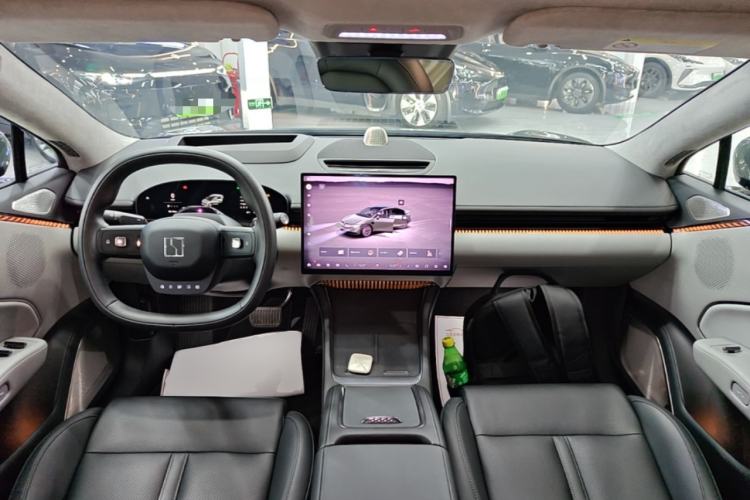 Used Zeekr 007 2025 Long-Range Rear-Wheel-Drive Intelligent Driving Version 100 kWh Center Console