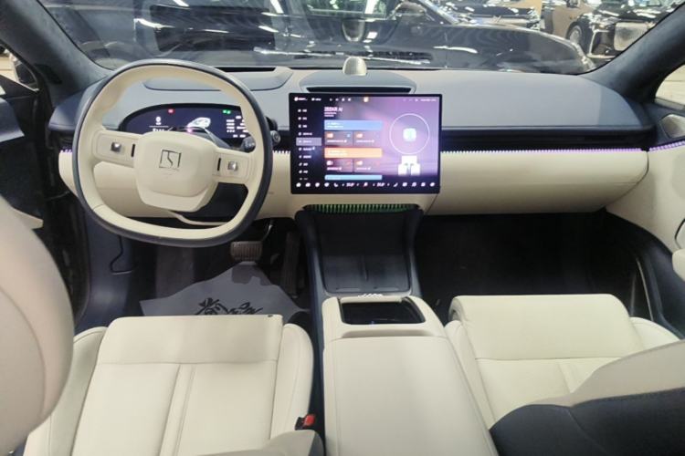 Used Zeekr 007 2025 Long-Range Rear-Wheel-Drive Intelligent Driving Version 100 kWh Center Console