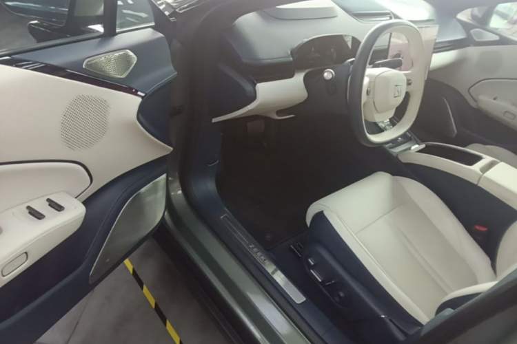 Used Zeekr 007 2025 Long-Range Rear-Wheel-Drive Intelligent Driving Version 100 kWh Driver Seat