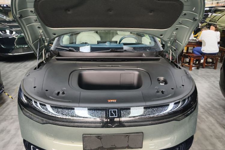 Used Zeekr 007 2025 Long-Range Rear-Wheel-Drive Intelligent Driving Version 100 kWh Engine Bay