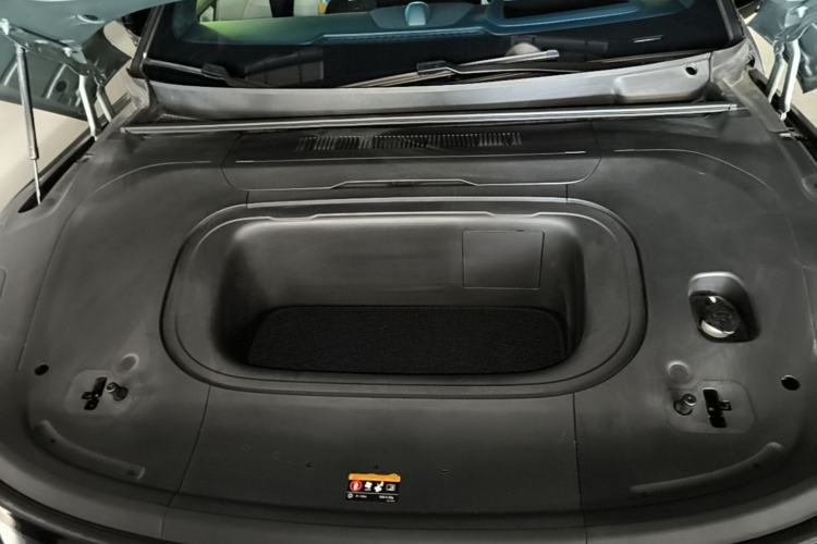 Used Zeekr 007 2025 Long-Range Rear-Wheel-Drive Intelligent Driving Version 100 kWh Engine Bay