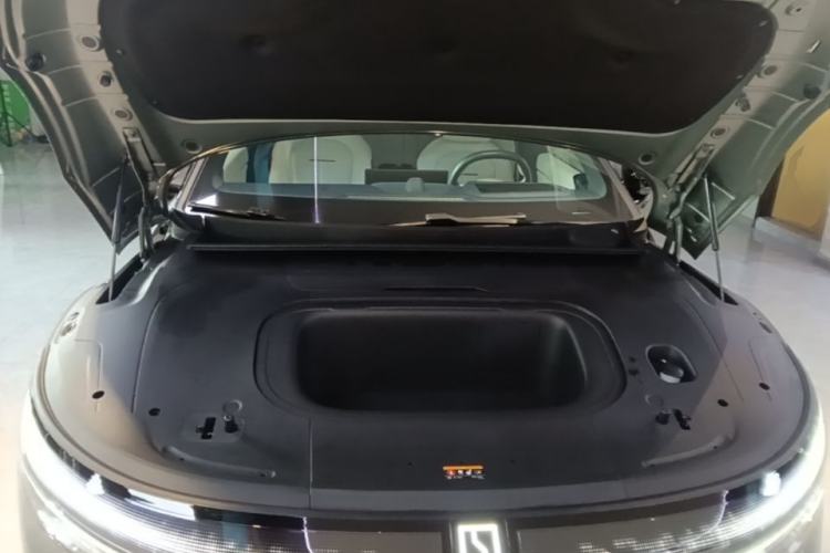 Used Zeekr 007 2025 Long-Range Rear-Wheel-Drive Intelligent Driving Version 100 kWh Engine Bay