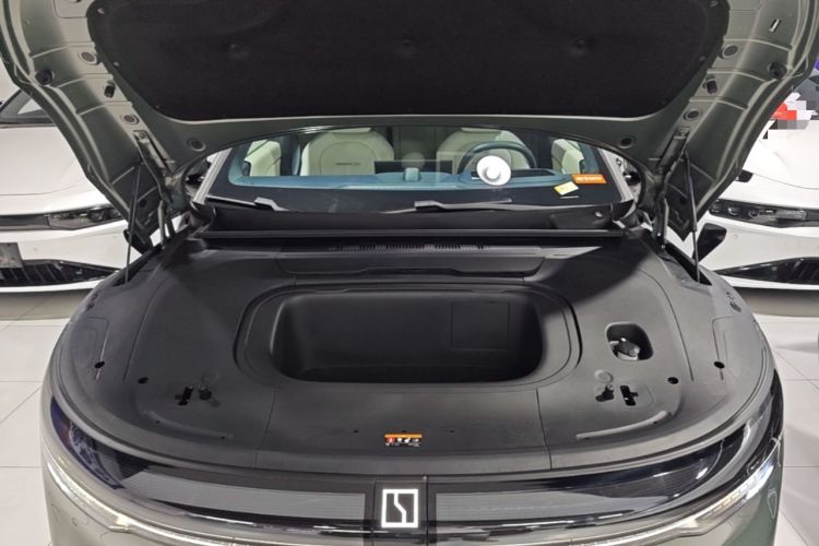 Used Zeekr 007 2025 Long-Range Rear-Wheel-Drive Intelligent Driving Version 100 kWh Engine Bay