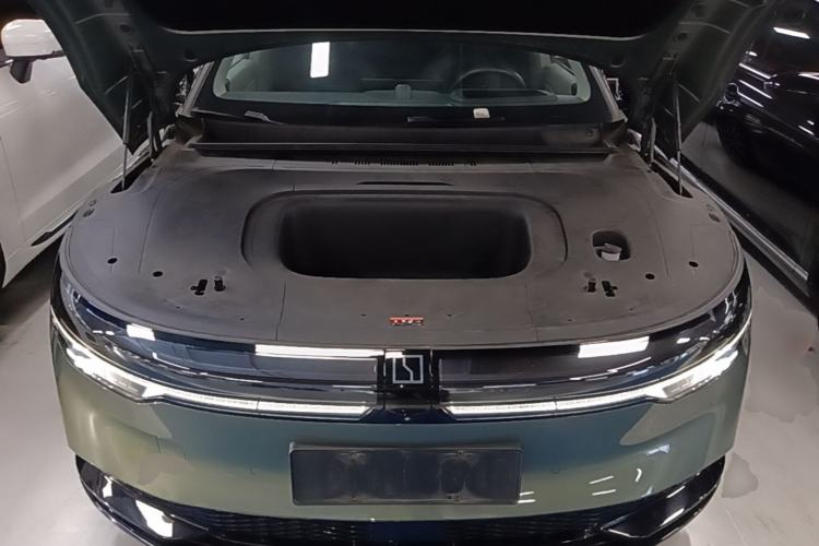 Used Zeekr 007 2025 Long-Range Rear-Wheel-Drive Intelligent Driving Version 100 kWh Engine Bay