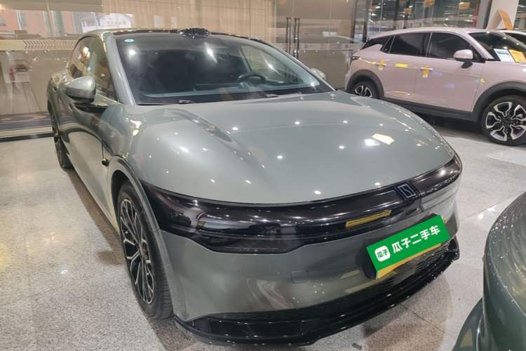 Used Zeekr 007 2025 Long-Range Rear-Wheel-Drive Intelligent Driving Version 100 kWh Exterior 1