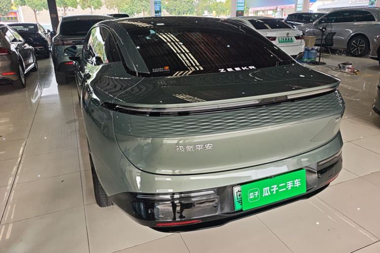 Used Zeekr 007 2025 Long-Range All-Wheel-Drive Intelligent Driving Version 100 kWh Exterior 2