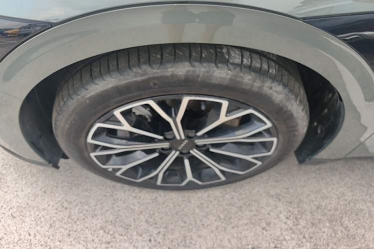 Used Zeekr 007 2025 Long-Range Rear-Wheel-Drive Intelligent Driving Version 100 kWh Exterior 4