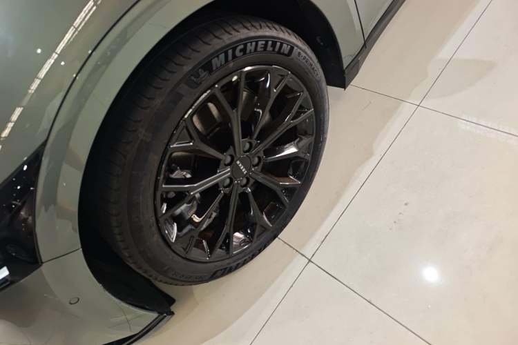 Used Zeekr 007 2025 Long-Range All-Wheel-Drive Intelligent Driving Version 100 kWh Exterior 4