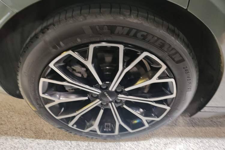 Used Zeekr 007 2025 Long-Range Rear-Wheel-Drive Intelligent Driving Version 100 kWh Exterior 5
