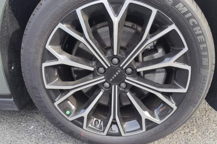 Used Zeekr 007 2025 Long-Range Rear-Wheel-Drive Intelligent Driving Version 100 kWh Exterior 7