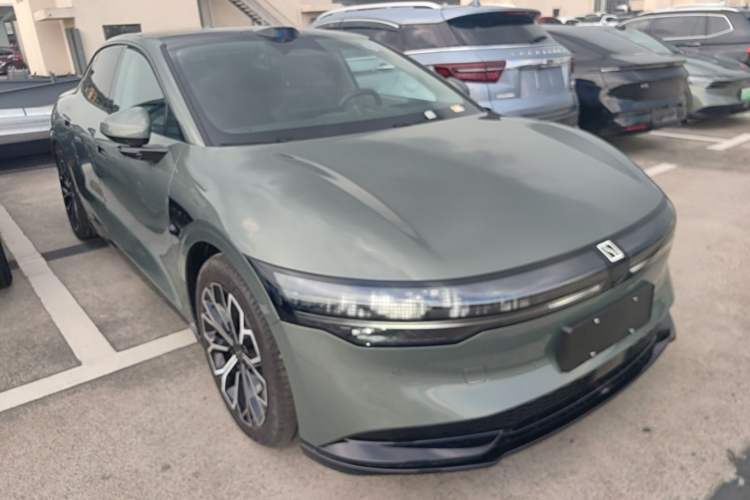 Used Zeekr 007 2025 Long-Range Rear-Wheel-Drive Intelligent Driving Version 100 kWh Front Right 45 Deg