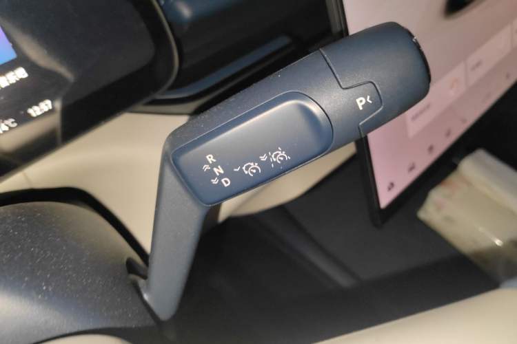 Used Zeekr 007 2025 Rear-Drive Intelligent Driving Version 75 kWh Gear Lever