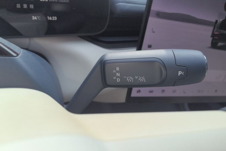 Used Zeekr 007 2025 Long-Range Rear-Wheel-Drive Intelligent Driving Version 100 kWh Gear Lever