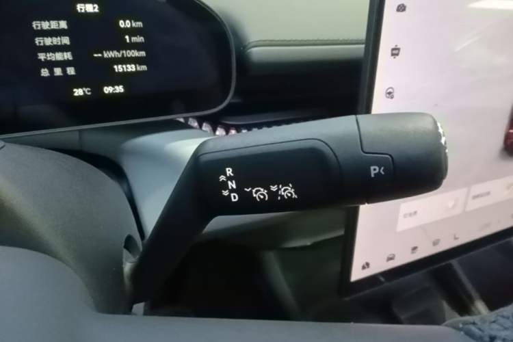 Used Zeekr 007 2025 Long-Range Rear-Wheel-Drive Intelligent Driving Version 100 kWh Gear Lever