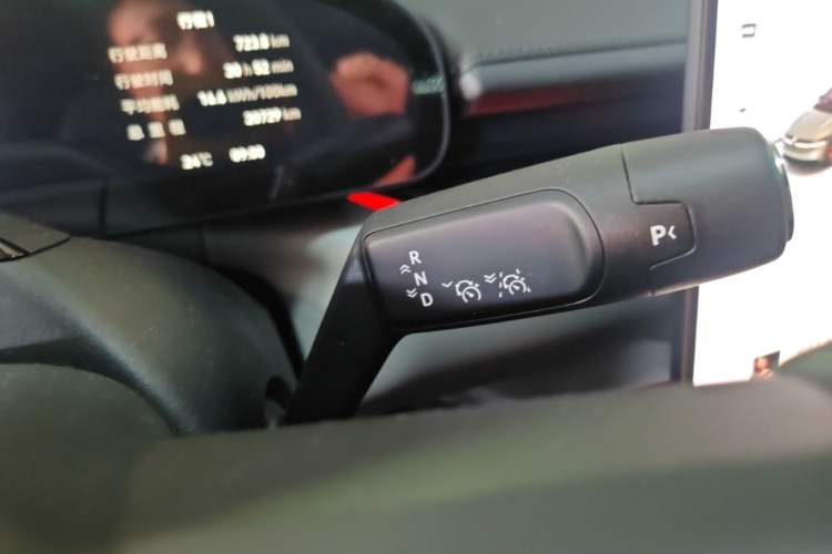 Used Zeekr 007 2025 Rear-Drive Intelligent Driving Version 75 kWh Gear Lever
